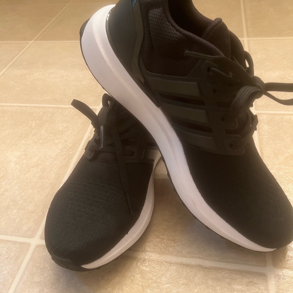 Women’s Adidas shoes